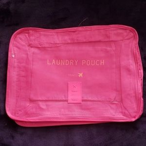 💜5/$25💜Travel pouch accesories